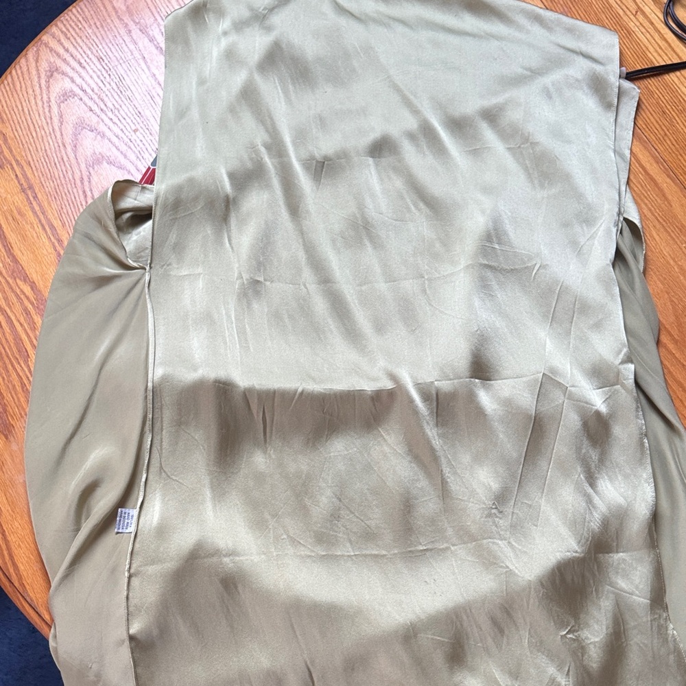 Colorful Wing Pattern Scarf - Picture 3 of 4